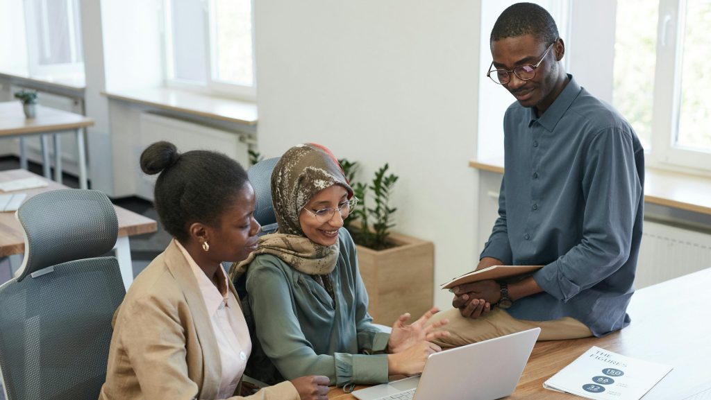 pexels-edmond-dantes-8550656